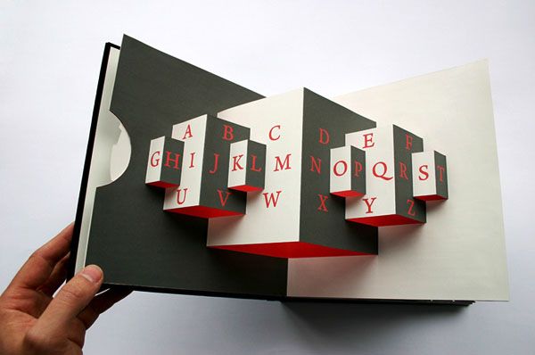 從紙間躍動(dòng)到數(shù)字空間 創(chuàng)意書籍設(shè)計(jì)在網(wǎng)站建設(shè)中的動(dòng)感與立體感表達(dá)